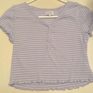 Cropped blue and white stripped tee